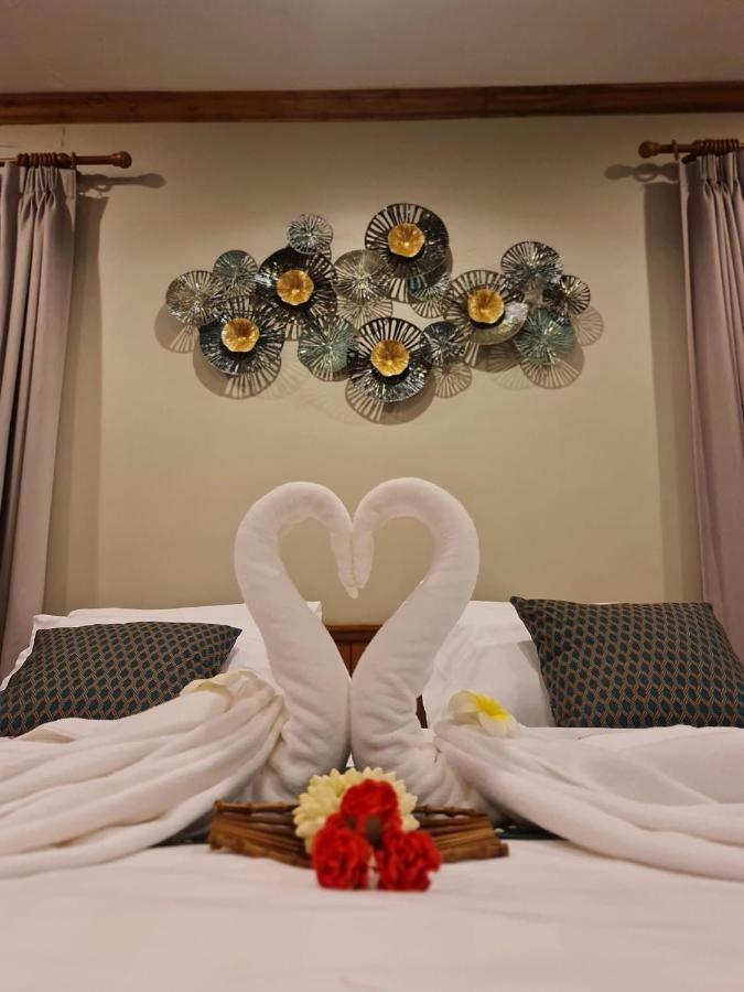 Sak-Ka-Ya  Hotel แม่สอด ภายนอก รูปภาพ